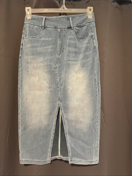 HALARA Denim - HALARA Light Blue Straight-Leg Denim Skirt with Front Slit
